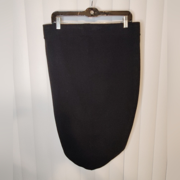 Torrid Black High Low Pencil Skirt Size 0 - Picture 2 of 3